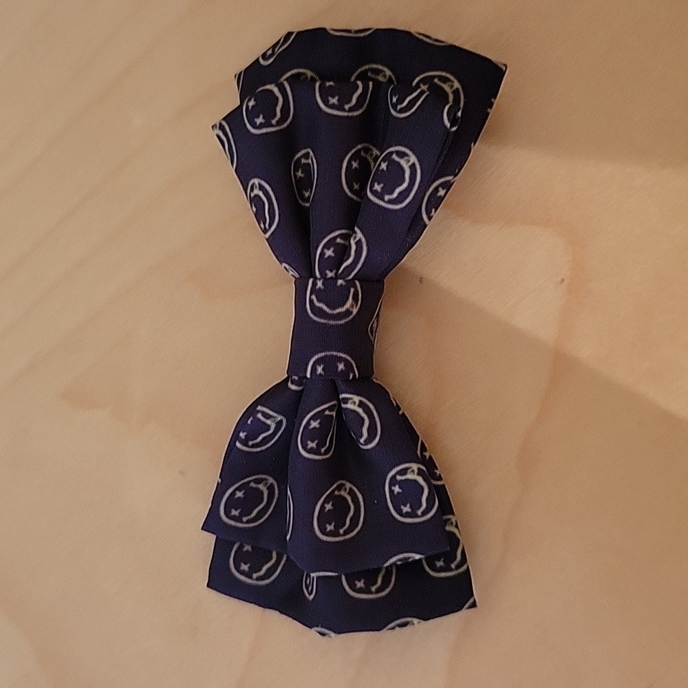 NIRVANA Smiley bowtie